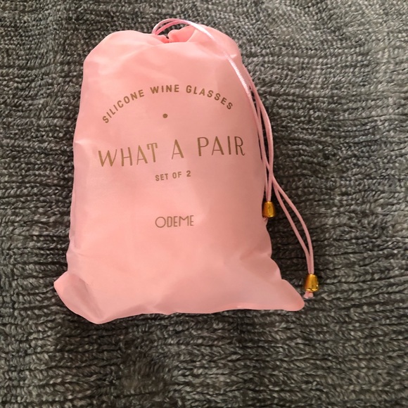 Odeme Silicone Wine Glasses - Picture 2 of 4